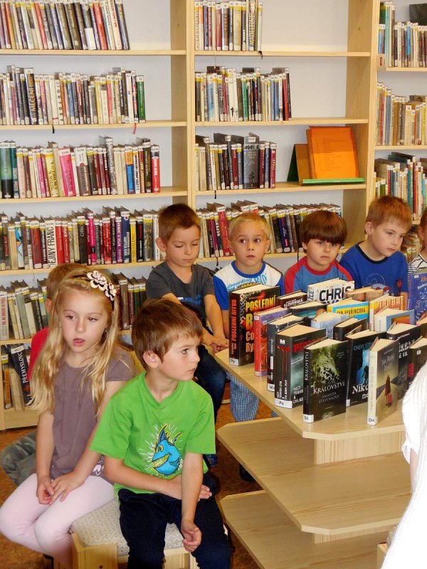 Barevna školka v knihovně